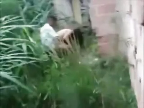 கொம்பு அழகிக்கு செக் ...